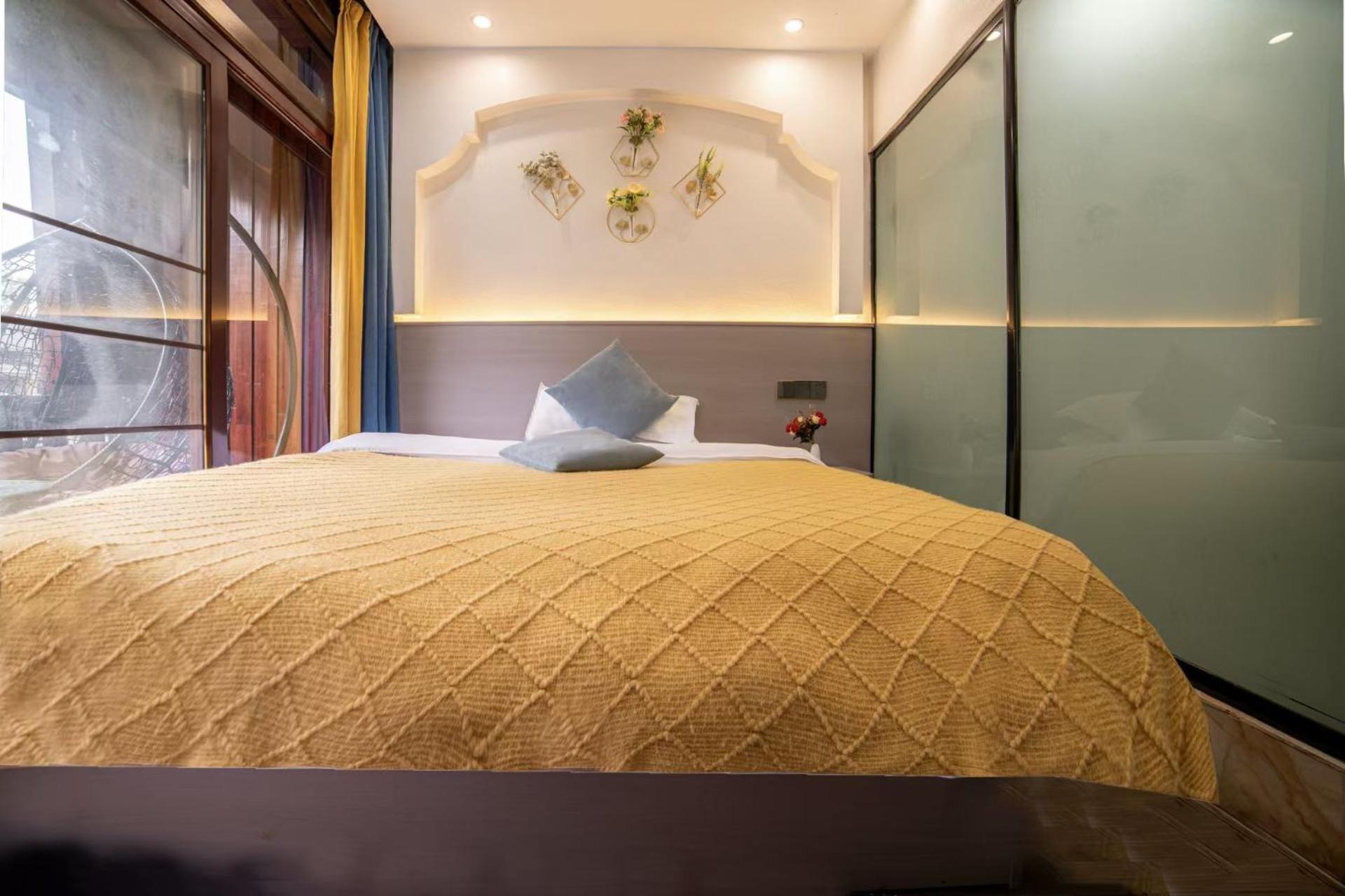 Fenghuang Ancient Town Lazy Cat Riverside Inn Ngoại thất bức ảnh